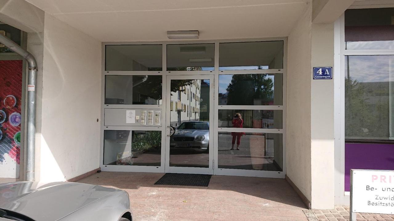 Wohnen Im Kolonialstil Inklusive Tiefgarage, Kontaktloser Check-In Klagenfurt am Woerthersee Eksteriør bilde