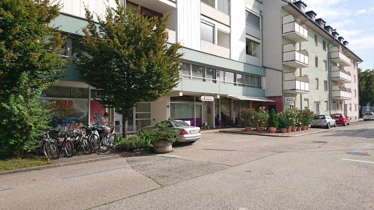 Wohnen Im Kolonialstil Inklusive Tiefgarage, Kontaktloser Check-In Klagenfurt am Woerthersee Eksteriør bilde